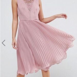 Elegant Pink Pleated Dress